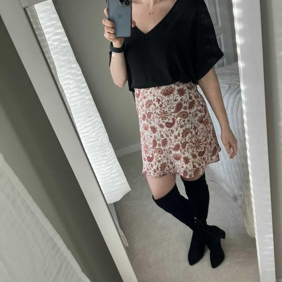 Paisley skirt - Picture 2 of 3